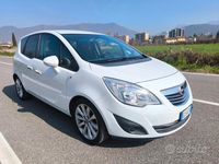 Usata Opel Meriva 101 CV (74 kW) 2011 Bianco Monovolume