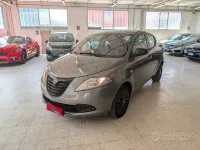 Usata Lancia Ypsilon Silver 69 CV (50 kW) 2014 Grigio Utilitaria