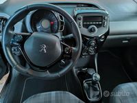 Begagnad Peugeot 108 Style 72 HK (52 kW) 2020 Svart Halvkombi