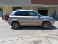 Usata Hyundai Tucson 112 CV (82 kW) 2005 Grigio SUV