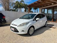 Usata Ford Fiesta Titanium 82 CV (60 kW) 2009 Bianco Utilitaria