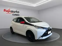 Usata Toyota Aygo X-play 69 CV (50 kW) 2017 Bianco Utilitaria