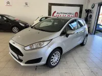 Usata Ford Fiesta 80 CV (58 kW) 2017 Grigio Utilitaria