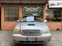 Usado Kia Carnival EX 145 CV (106 kW) 2002 Gris Monovolumen