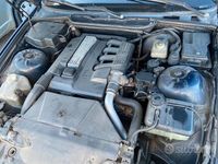 Usata BMW 318 Compact 1997 Blu Utilitaria