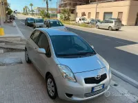 Usata Toyota Yaris Sol 69 CV (50 kW) 2007 Grigio Utilitaria