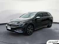 Usata VW Passat Alltrack 200 CV (147 kW) 2022 Nero Station wagon