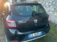 Usata Dacia Sandero Stepway 90 CV (66 kW) 2013 Nero Berlina