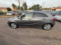 Usata Mercedes A180 Premium 108 CV (79 kW) 2017 Grigio Berlina