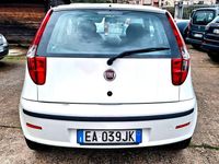 Usata Fiat Punto Active 69 CV (50 kW) 2010 Bianco Utilitaria