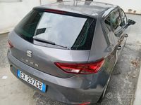 Usata Seat Leon 105 CV (77 kW) 2014 Grigio Berlina