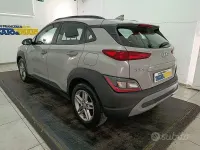 Usata Hyundai Kona 120 CV (88 kW) 2023 Grigio metallizzato SUV