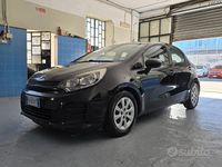 Usata Kia Rio 84 CV (61 kW) 2016 Nero Utilitaria
