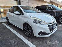 Usata Peugeot 208 75 CV (55 kW) 2016 Bianco Utilitaria