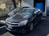 Usata Opel Astra GTC Enjoy 116 CV (85 kW) 2008 Nero Berlina