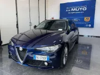 Usata Alfa Romeo Giulia Business 150 CV (110 kW) 2017 Blu montecarlo Berlina