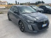 Usata Peugeot 208 Allure 100 CV (73 kW) 2025 Grigio selenium  metalli Utilitaria