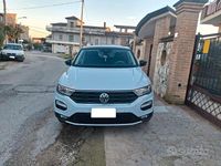 Usata VW T-Roc Advance 116 CV (85 kW) 2018 Argento SUV