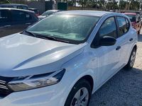 Begagnad Dacia Sandero Essentiel 91 HK (66 kW) 2024 Vit Sedan