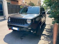 Usata Jeep Renegade Trailhawk 170 CV (125 kW) 2017 Grigio SUV