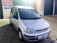 Usata Fiat Panda Active 70 CV (51 kW) 2011 Grigio Utilitaria