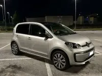Usata VW up! Sportline 65 CV (47 kW) 2022 Grigio Utilitaria