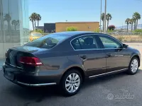 Usata VW Passat Comfortline 105 CV (77 kW) 2013 Grigio Berlina