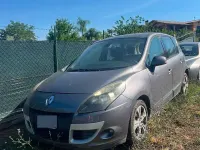 Usata Renault Scénic III 110 CV (80 kW) 2011 Grigio Monovolume