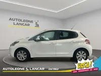 Usata Peugeot 208 Active 68 CV (50 kW) 2014 Bianco Utilitaria