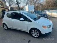Usata Mitsubishi Colt Invite 75 CV (55 kW) 2009 Bianco Utilitaria