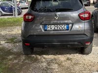 Usata Renault Captur 90 CV (66 kW) 2017 Grigio SUV