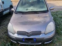 usata Toyota Yaris 3p 1.0 Sol Blue