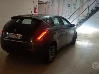 Usata Lancia Delta 120 CV (88 kW) 2009 Grigio Utilitaria