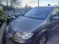 Usata VW Touran Highline 150 CV (110 kW) 2010 Verde Monovolume