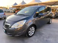 Usata Opel Meriva Cosmo 95 CV (69 kW) 2012 Grigio Monovolume
