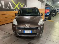 Usata Peugeot Partner Tepee Premium 111 CV (81 kW) 2013 Marrone Monovolume