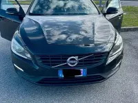 Usata Volvo V60 120 CV (88 kW) 2016 Nero Station wagon