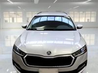 Usata Skoda Octavia Executive 116 CV (85 kW) 2020 Grigio Station wagon