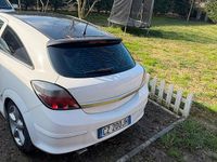 Usata Opel Astra GTC Sport 90 CV (66 kW) 2006 Bianco