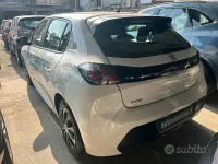 Usata Peugeot 208 Active 102 CV (75 kW) 2023 Bianco Utilitaria