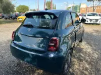 Usata Fiat 500e Icon 86 kW (118 CV) 2021 Ocean green Berlina