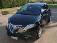 Usata Lancia Ypsilon Silver 69 CV (50 kW) 2015 Nero Utilitaria