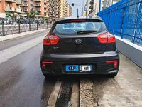 Usata Kia Rio 75 CV (55 kW) 2016 Grigio Utilitaria