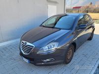 Gebraucht Lancia Delta Platinum 120 PS (88 kW) 2013 Grau Kleinwagen