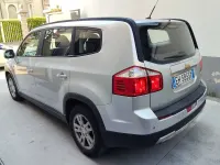 Usata Chevrolet Orlando 131 CV (96 kW) 2011 Argento Monovolume