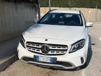 Usata Mercedes GLA200 136 CV (100 kW) 2019 Bianco SUV