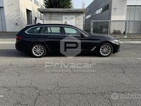 Usata BMW 520 Luxury Line 190 CV (139 kW) 2022 Nero Station wagon