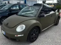 Usata VW New Beetle 105 CV (77 kW) 2008 Verde Utilitaria