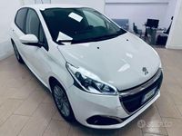 Usata Peugeot 208 Allure 75 CV (55 kW) 2017 Bianco Utilitaria