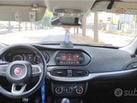 Usata Fiat Tipo 57 CV (41 kW) 2017 Rosso Berlina